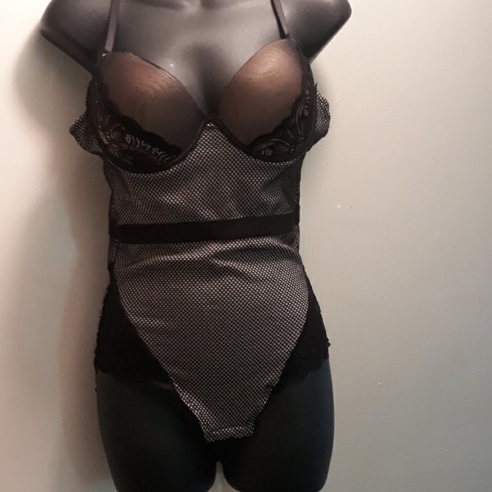 BODYSUIT